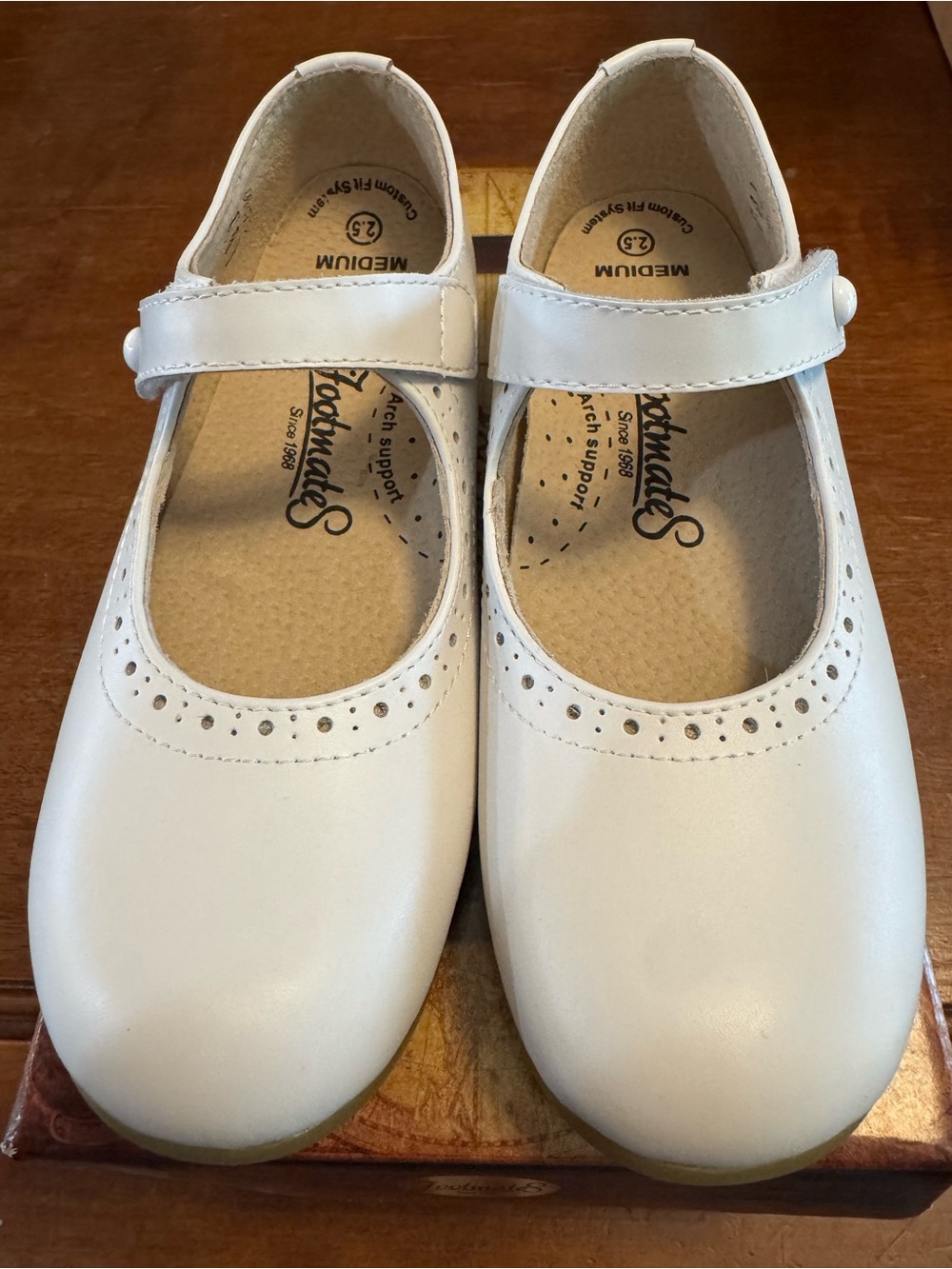 Footmates Kids Mary Jane Dress Shoes - White